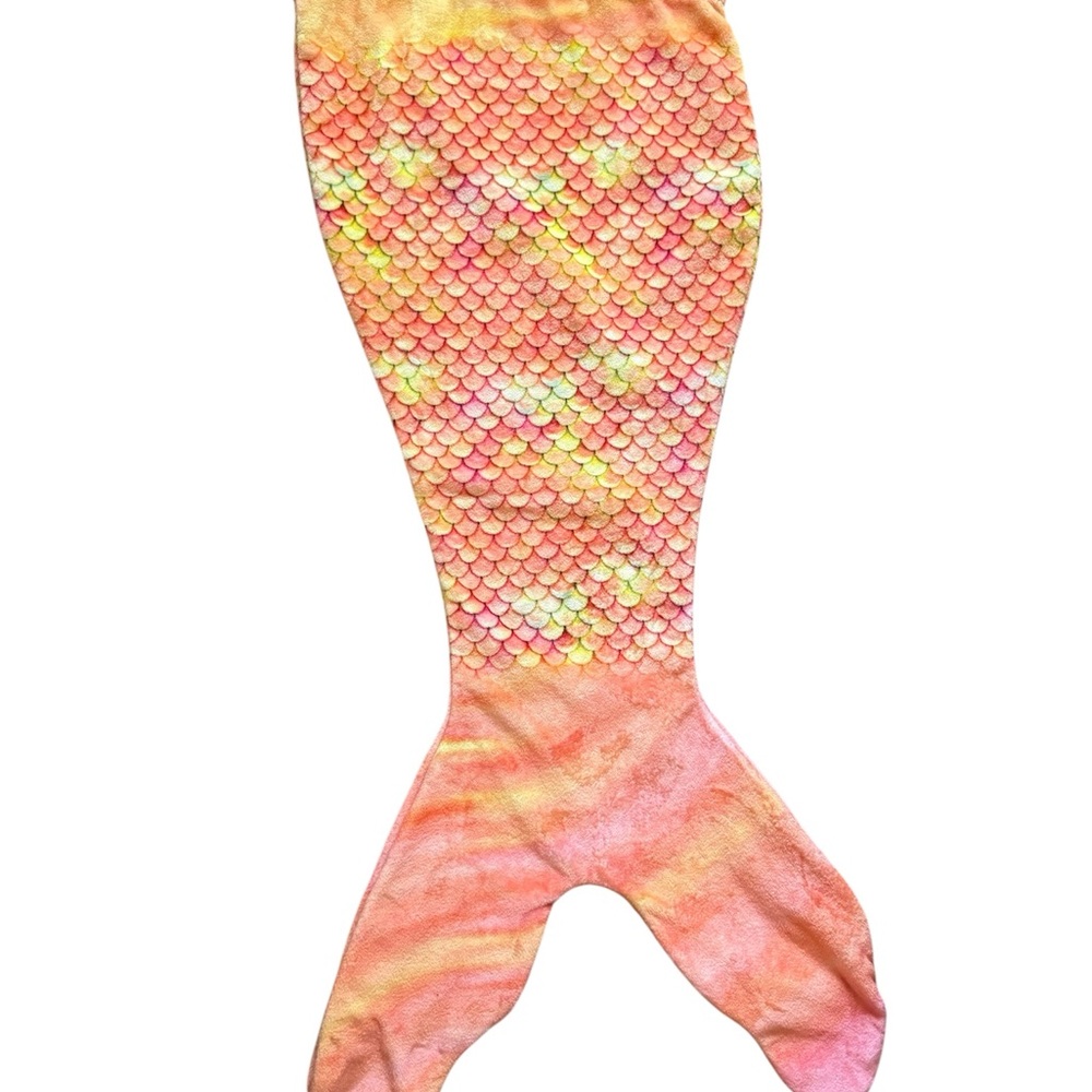Comfy Tails Mermaid Tail Blanket in Pink and Yellow